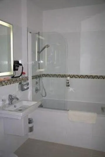 Hotel Kaiserpark Schonbrunn Vienna
